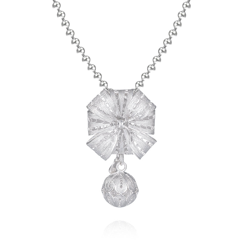 Silver Wreath Necklace - fareastjewelry