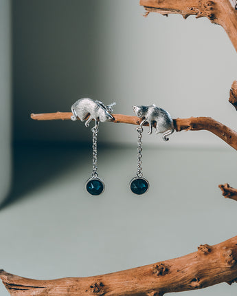 Fareastjewelry,Handmade Earrings,Silver&Crystal,Praying Cat series